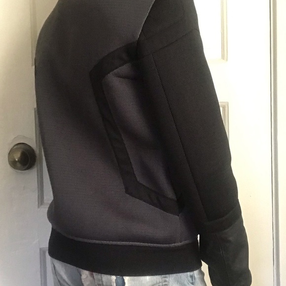 General Idea New York Jacket - Picture 3 of 4